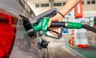 Carburants : de combien vont baisser les prix avec la vente à perte ?