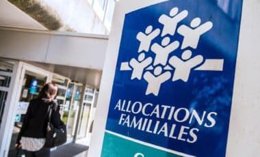 Fraude à la CAF : deux sœurs algériennes perçoivent 389 000 euros en cachant la mort de leur frère