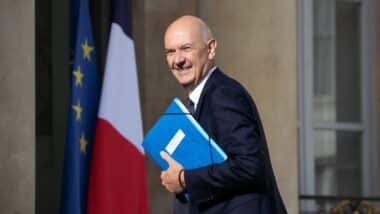 Immigration : l'industrie française aura besoin d'ici 10 ans de « 100 000 à 200 000 » talents étrangers