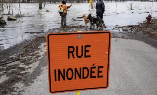 Météo : ce n'est pas fini avec les inondations, alerte pluies et crues dans deux départements